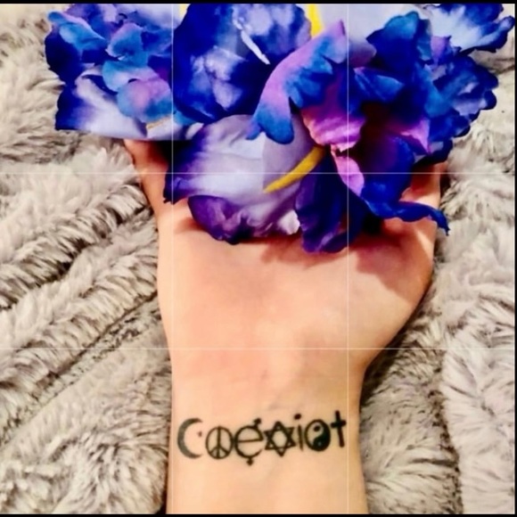 TV TRIVIA QUIZ GAME 100 Cards - Picture 7 of 11